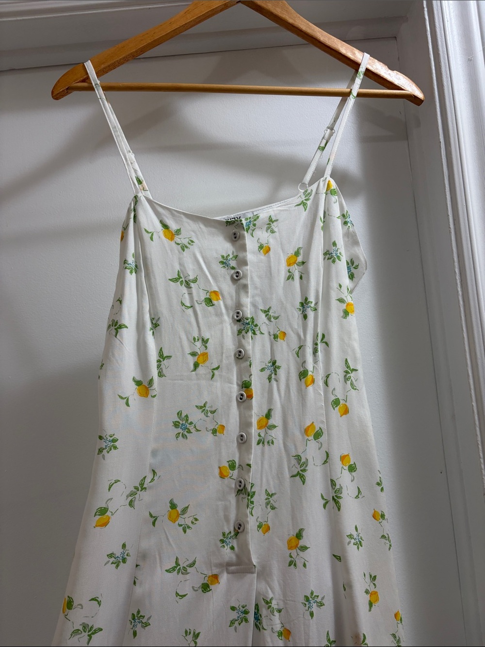 💛 Lemon Print Spaghetti Strap Maxi Dress - White